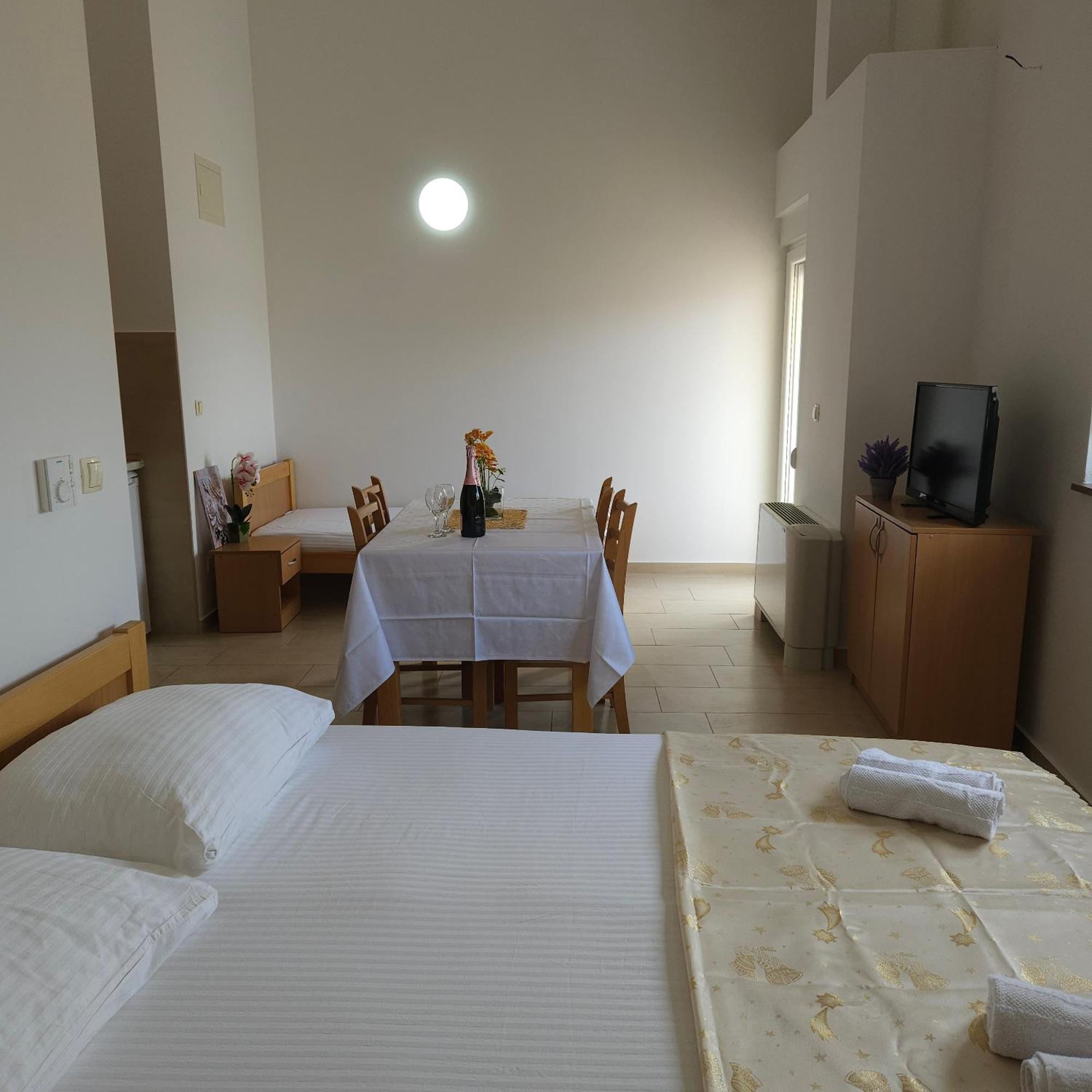 Apartments Cytrus Неум Екстер'єр фото